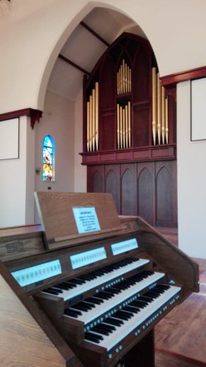 Epworth Church Pietermaritzburg 
3 Man Content organ with external loudspeakers and Pipe front with speakers behind them